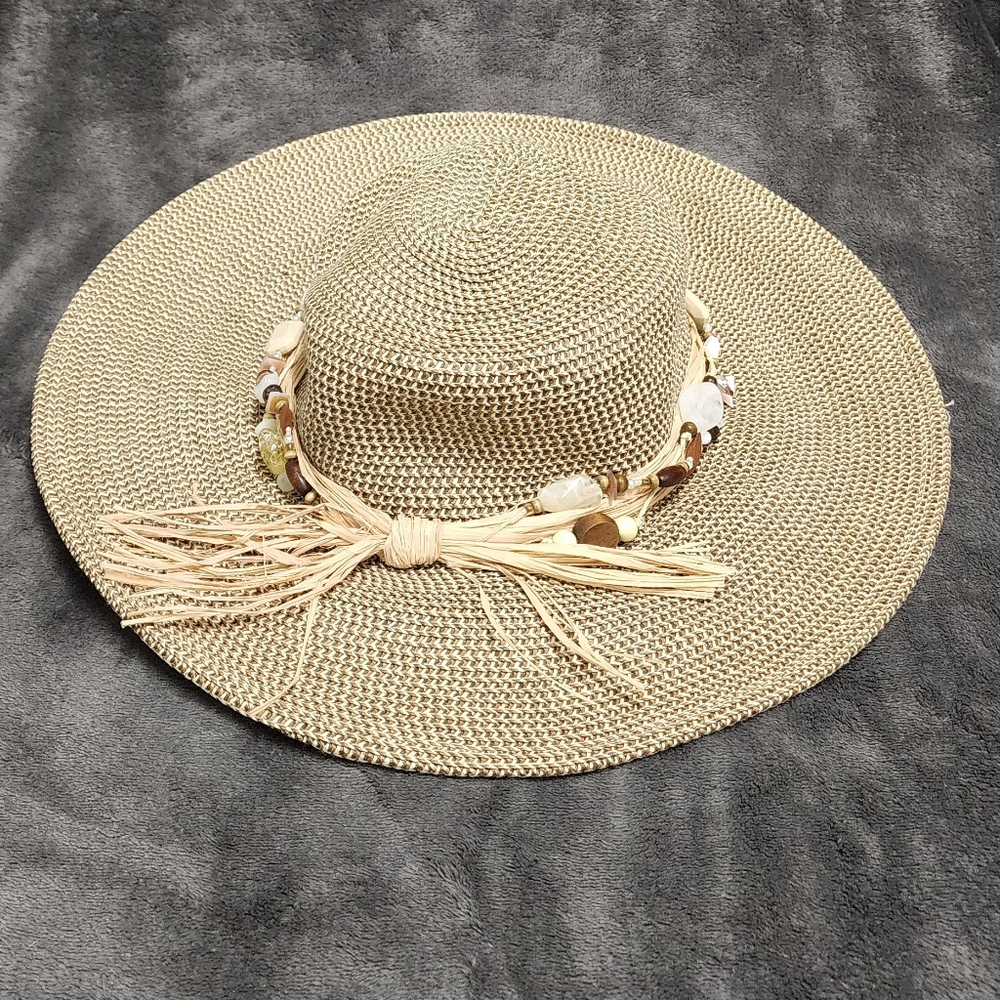 Cute shell accent beach hat